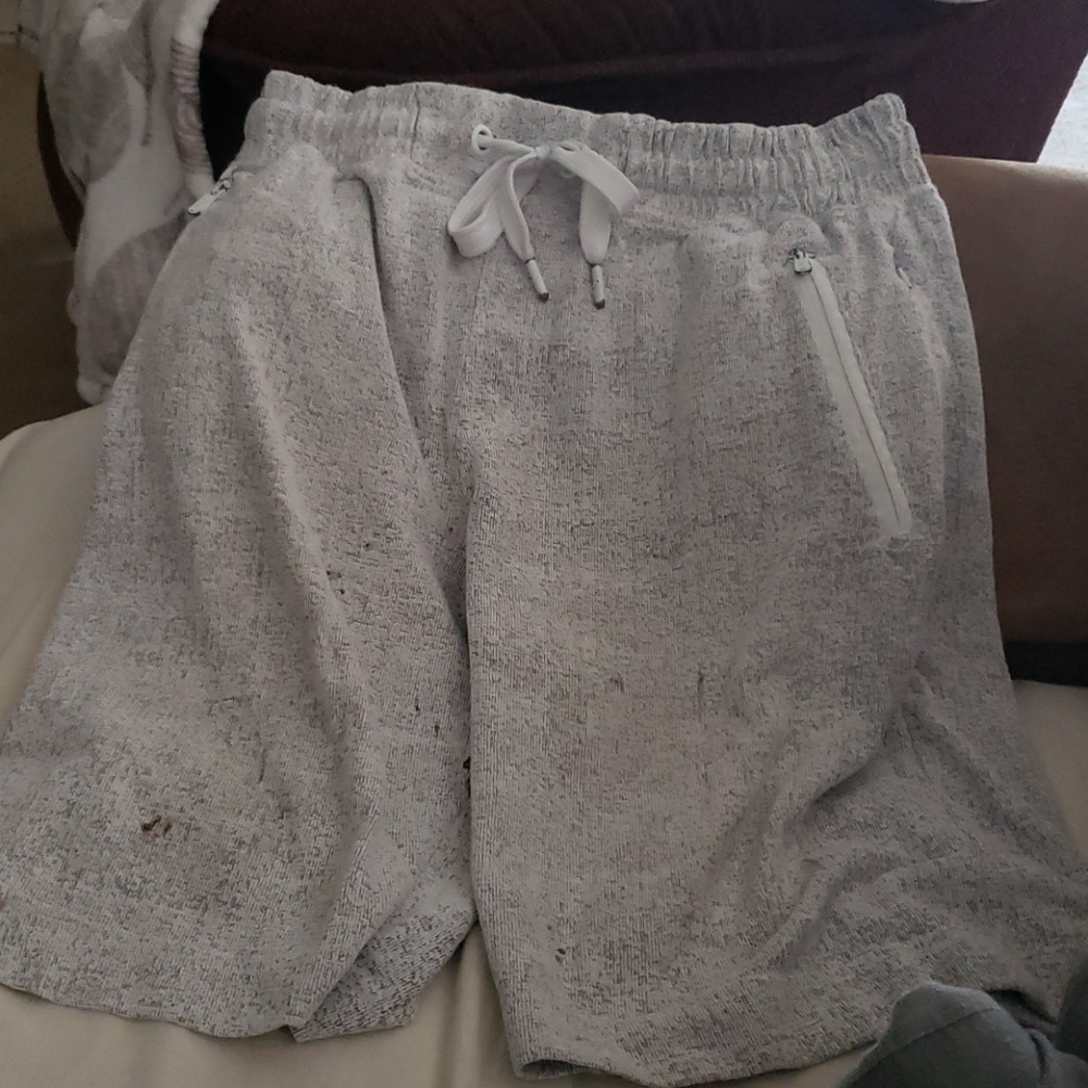 Lightweight cotton shorts